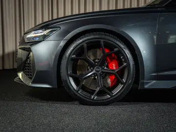 AUDI RS6 Avant Performance quattro  B&O  HD  Tour  Ci