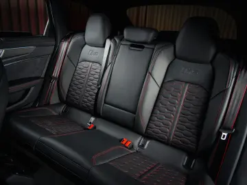 AUDI RS6 Avant Performance quattro  B&O  HD  Tour  Ci