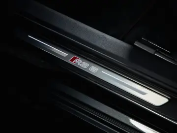 AUDI RS6 Avant Performance quattro  B&O  HD  Tour  Ci