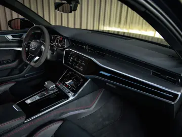 AUDI RS6 Avant Performance quattro  B&O  HD  Tour  Ci