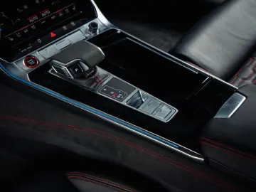 AUDI RS6 Avant Performance quattro  B&O  HD  Tour  Ci
