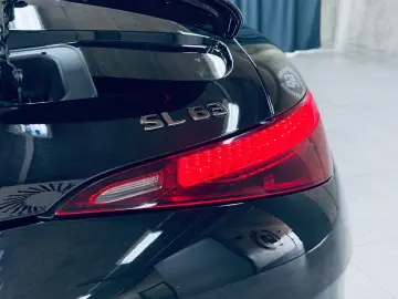 MERCEDES-BENZ SL 63 AMG 4Matic LIFT MANUFAKTUR PREMIUM