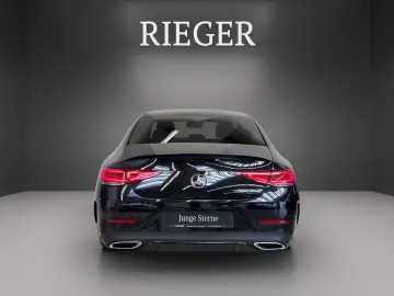 MERCEDES-BENZ CLS 300 d 4M