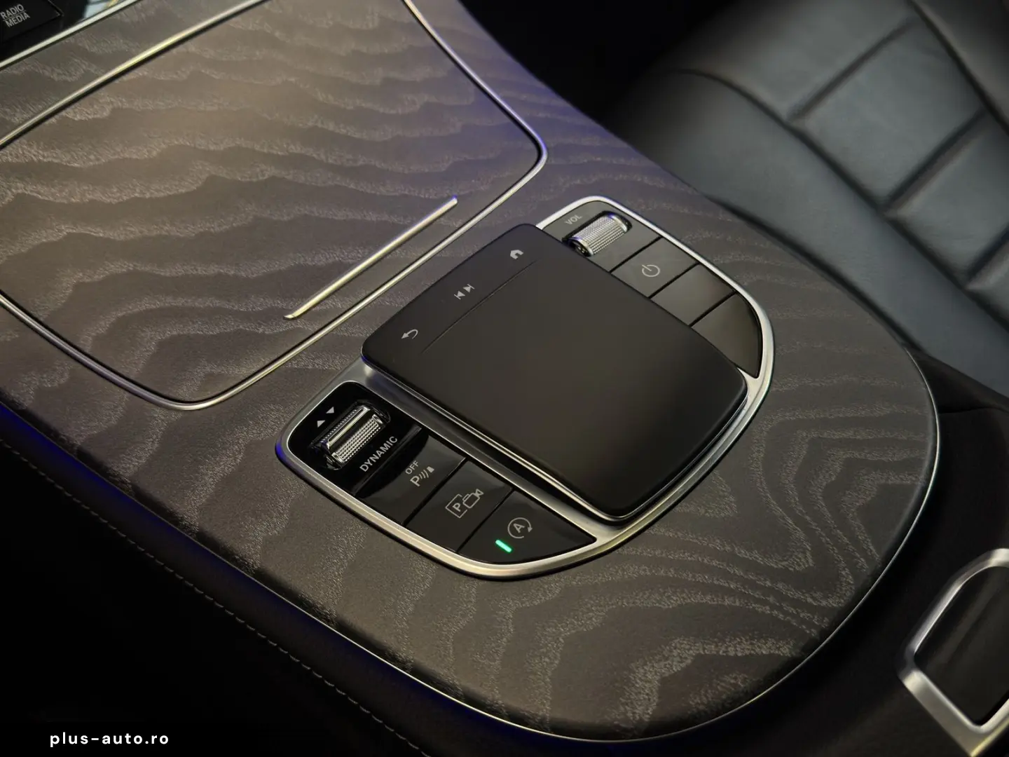 MERCEDES-BENZ CLS 300 d 4M