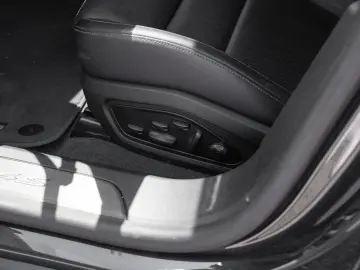PORSCHE Taycan 4S Sport Turismo Performancebatterie Plus