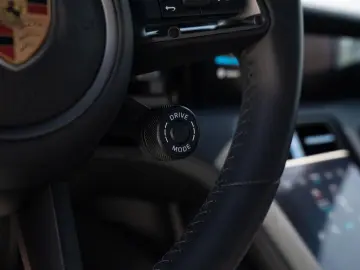 PORSCHE Taycan 4S Sport Turismo Performancebatterie Plus