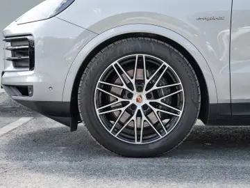 PORSCHE Cayenne E-Hybrid Sportabgasanlage 21-Zoll HUD