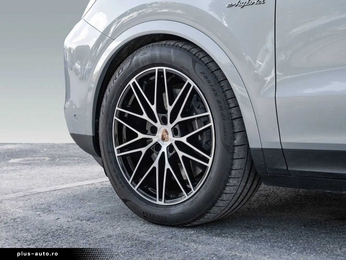 PORSCHE Cayenne E-Hybrid Sportabgasanlage 21-Zoll HUD