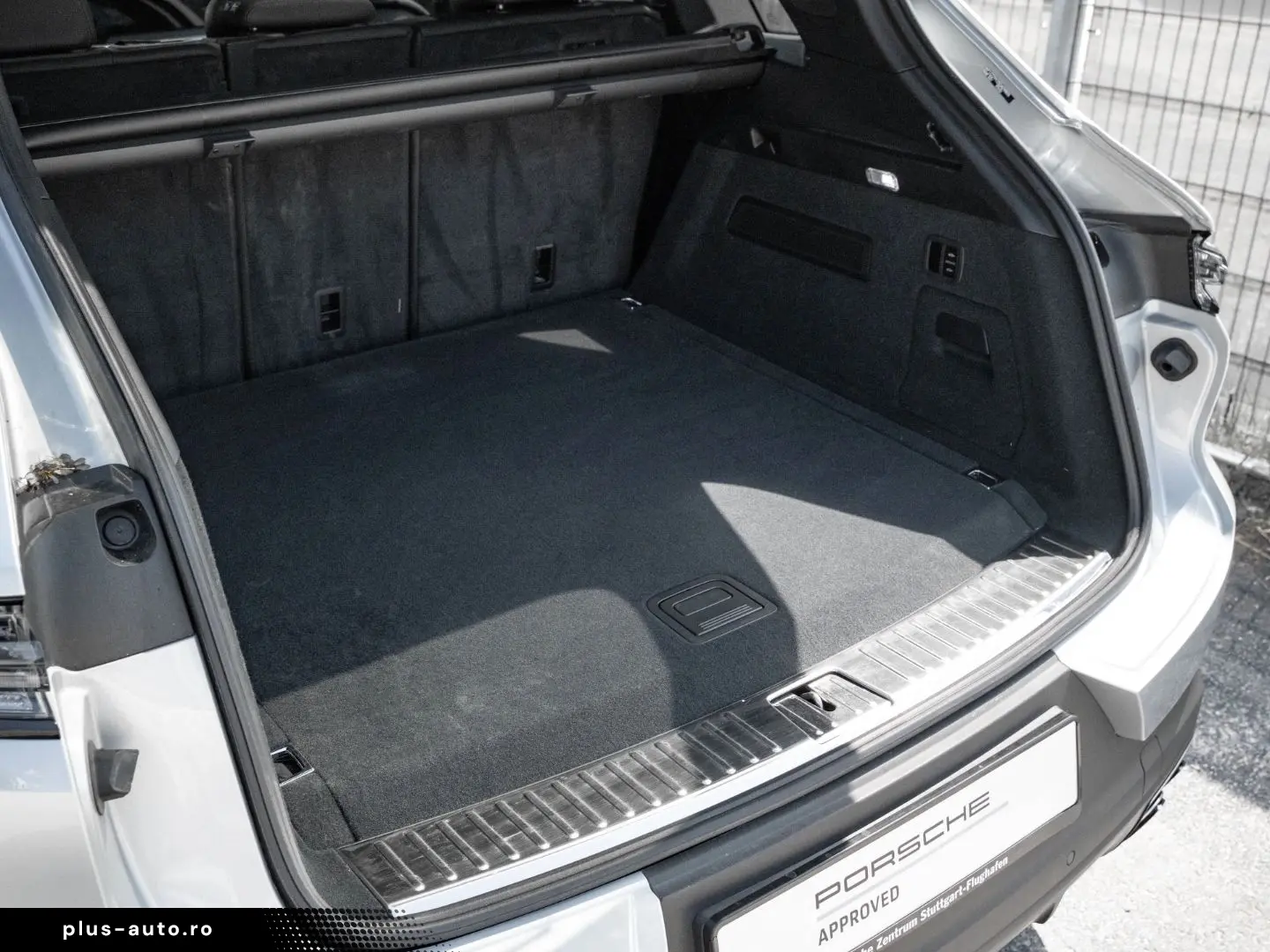 PORSCHE Cayenne E-Hybrid Sportabgasanlage 21-Zoll HUD