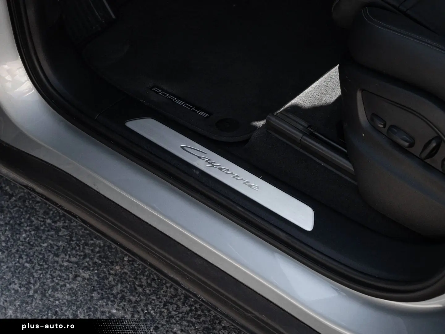 PORSCHE Cayenne E-Hybrid Sportabgasanlage 21-Zoll HUD