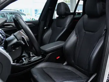BMW X3 xDrive30d M-SPORT Pano Akustik Glas R-Kam 20