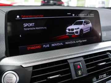 BMW X3 xDrive30d M-SPORT Pano Akustik Glas R-Kam 20