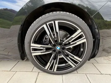BMW 740d xDrive MSport Chaufer Fondenter Pano B&W