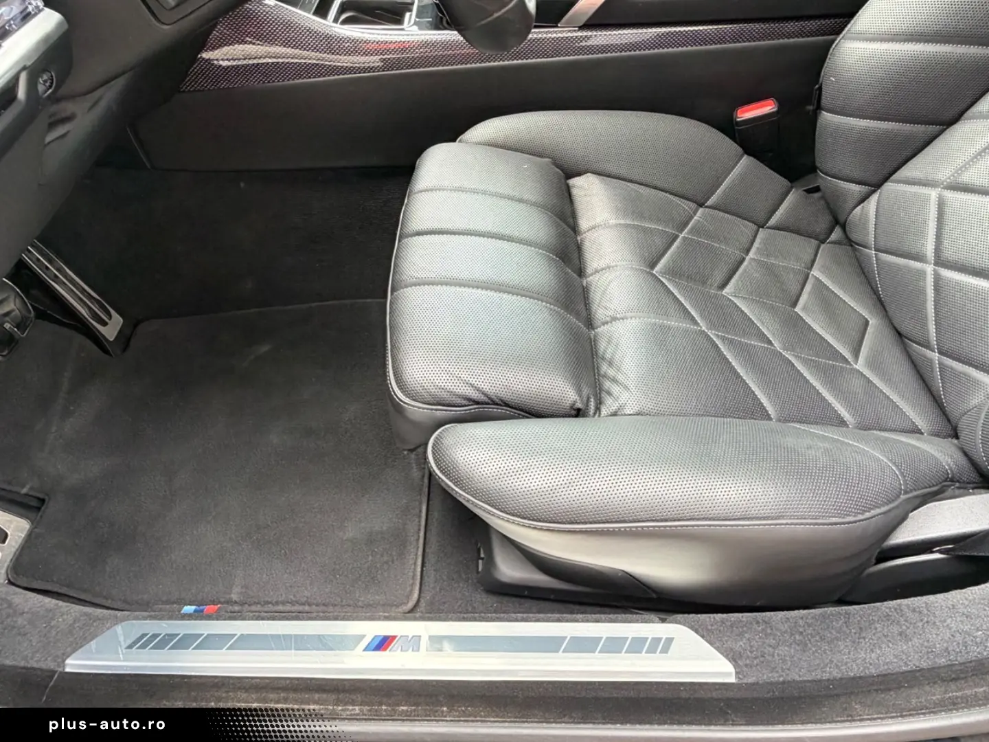BMW 740d xDrive MSport Chaufer Fondenter Pano B&W