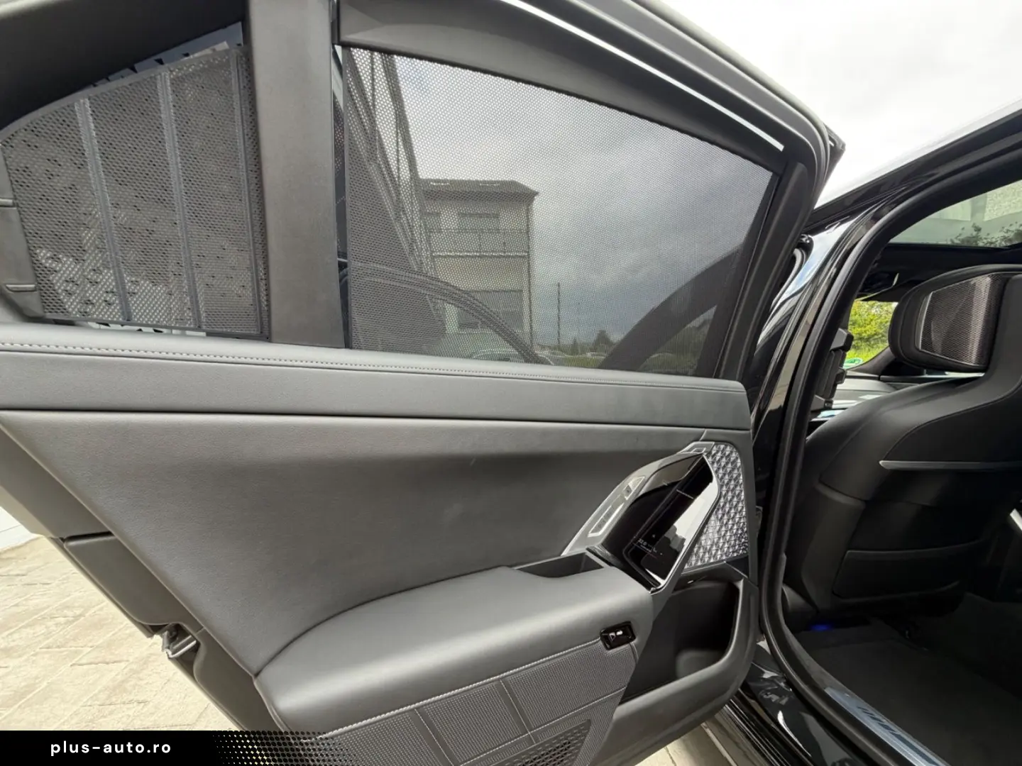 BMW 740d xDrive MSport Chaufer Fondenter Pano B&W