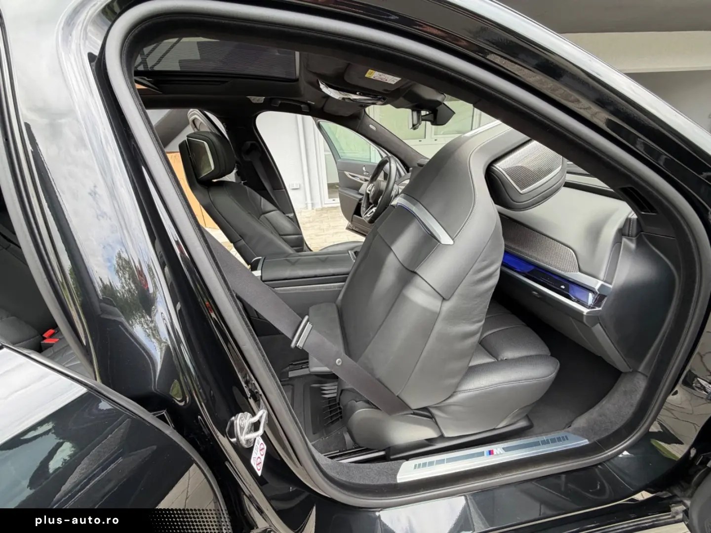BMW 740d xDrive MSport Chaufer Fondenter Pano B&W