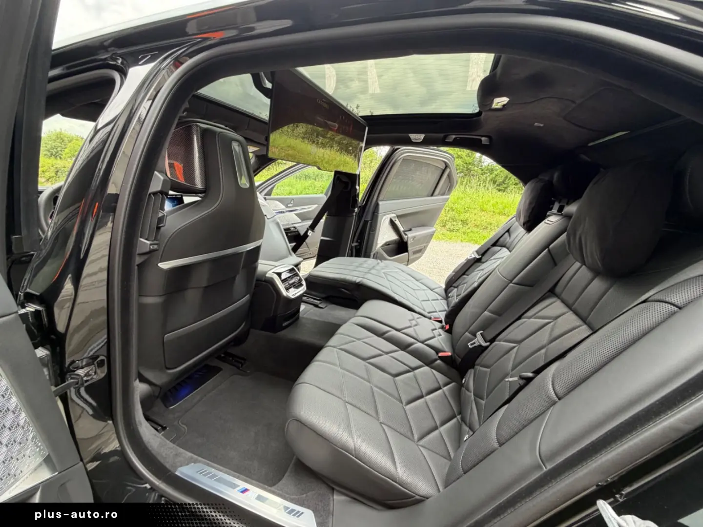 BMW 740d xDrive MSport Chaufer Fondenter Pano B&W