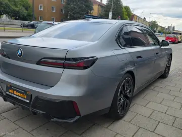 BMW 740d xDrive M Sport Pro Paket Fronze Grey 21