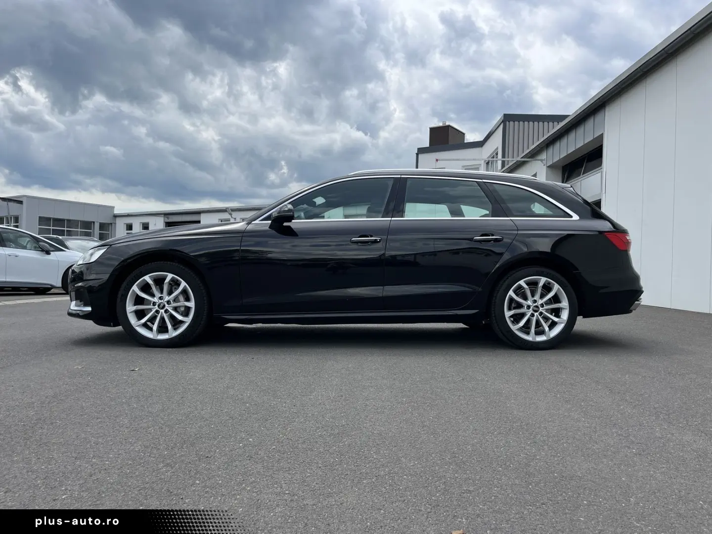 AUDI A4 Avant 40 2.0 TDI