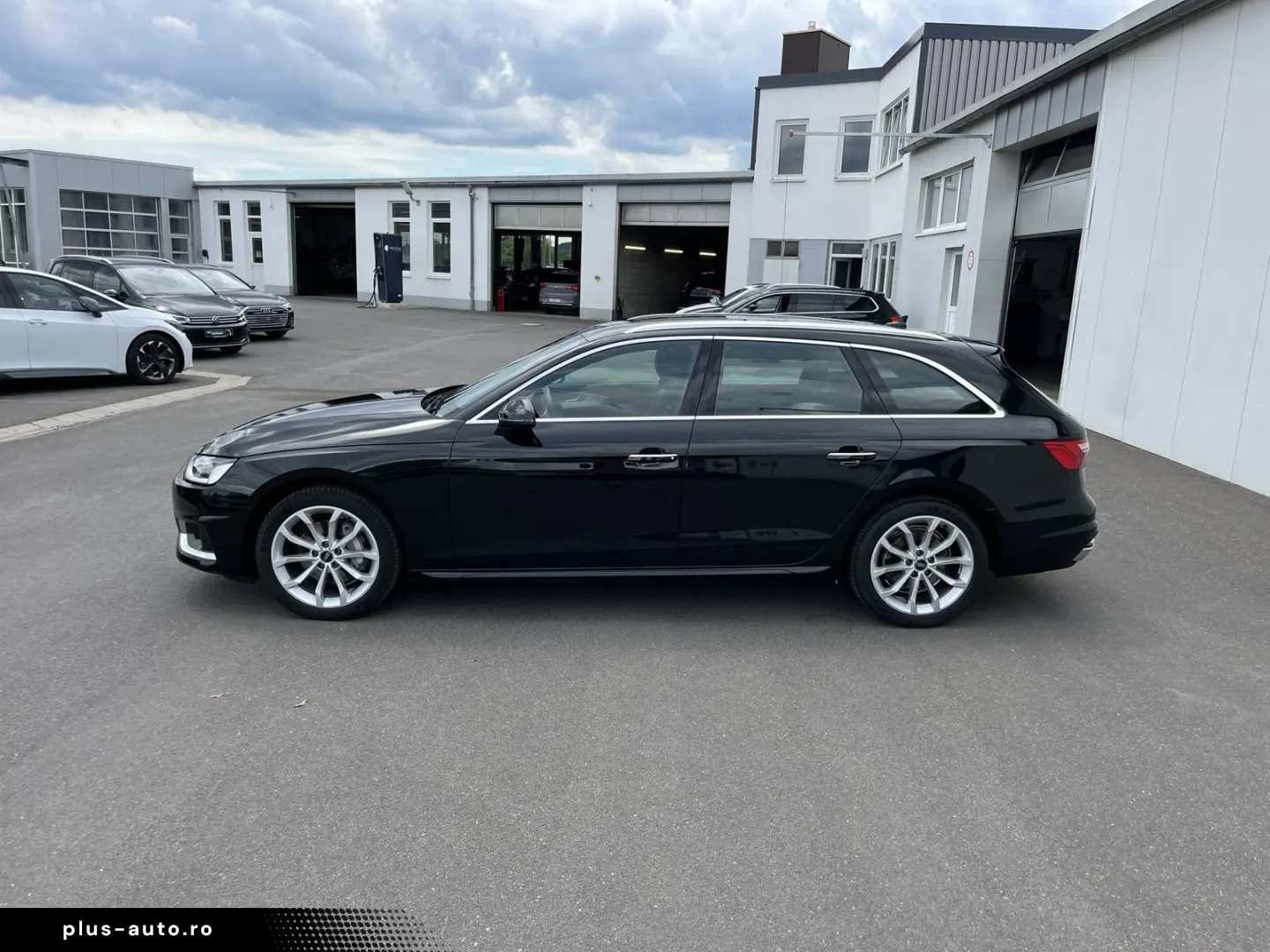 AUDI A4 Avant 40 2.0 TDI