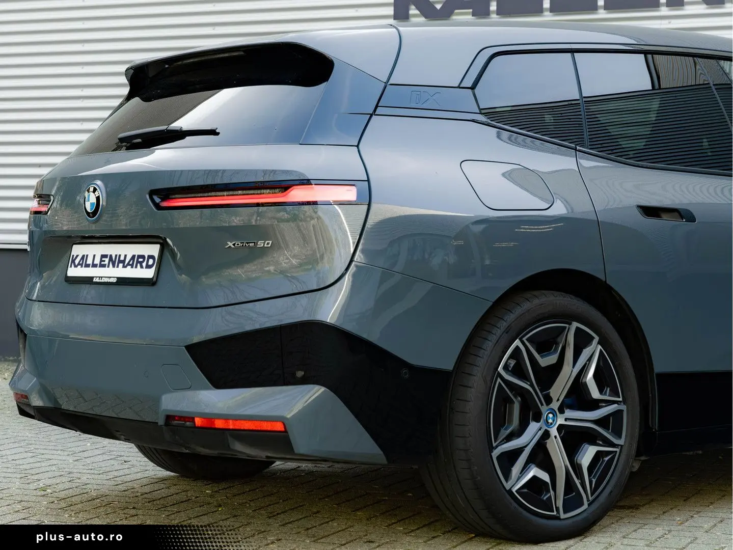 BMW iX xDrive50 - 112kWh - Sport Pakket - Pano - Dri
