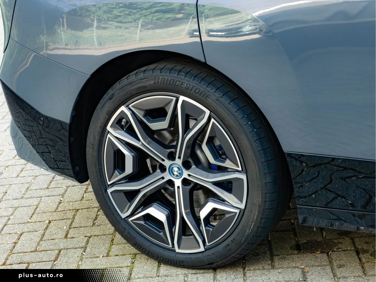 BMW iX xDrive50 - 112kWh - Sport Pakket - Pano - Dri