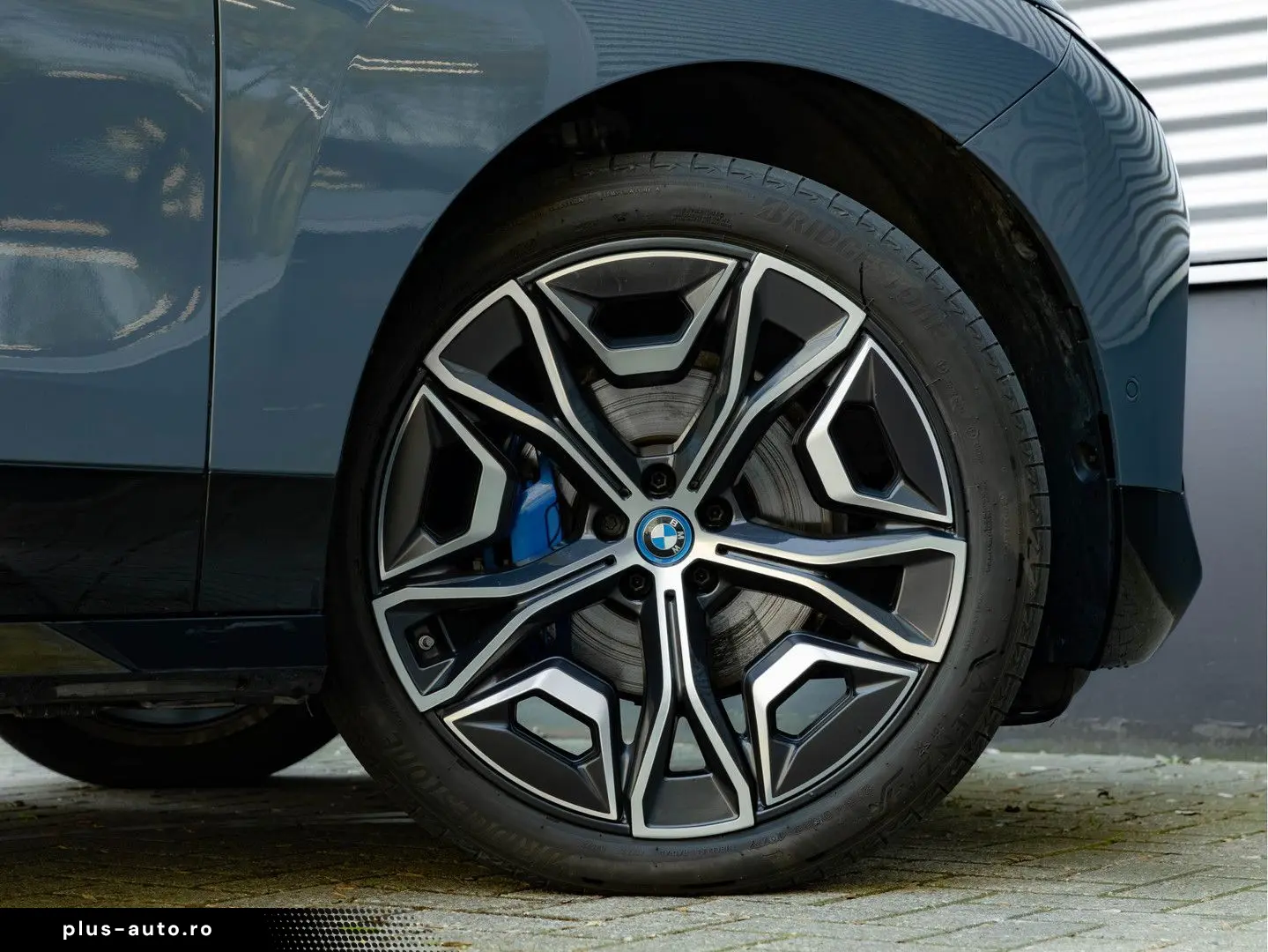 BMW iX xDrive50 - 112kWh - Sport Pakket - Pano - Dri