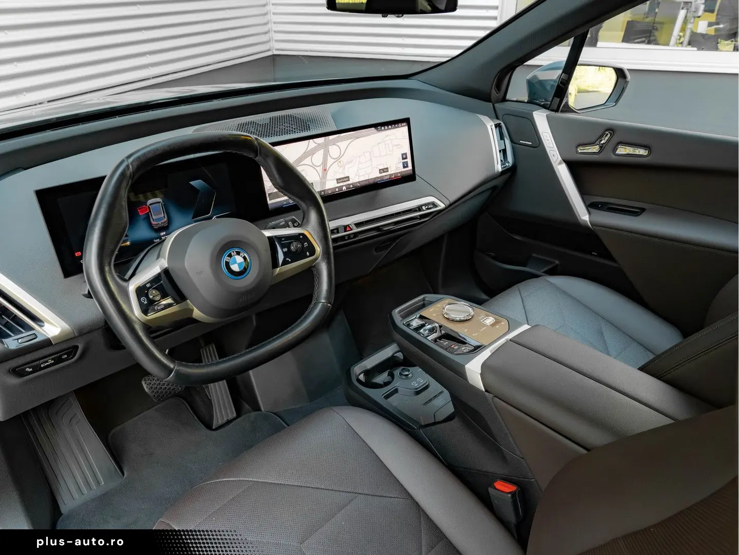 BMW iX xDrive50 - 112kWh - Sport Pakket - Pano - Dri