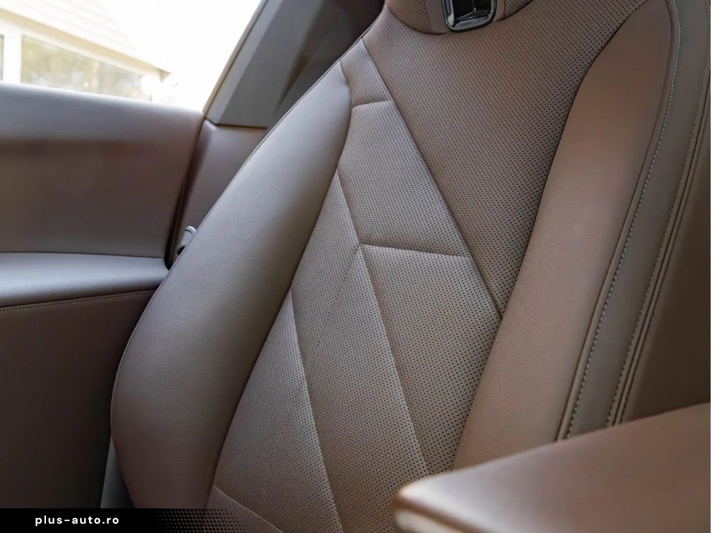 BMW iX xDrive50 - 112kWh - Sport Pakket - Pano - Dri