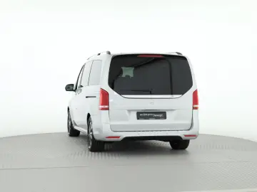 MERCEDES-BENZ EQV 300 L 360 ACC AUT Bel.Sitz DynLich…