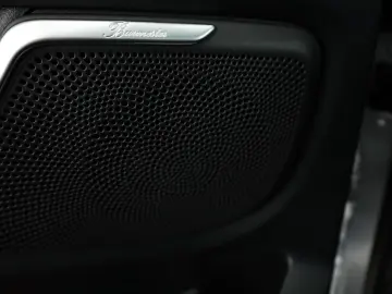 MERCEDES-BENZ EQV 300 L 360 ACC AUT Bel.Sitz DynLich…