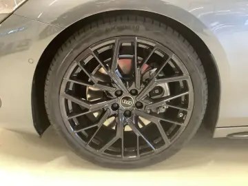 AUDI A6 Avant TDI quattro edition one  Headup Luftfed