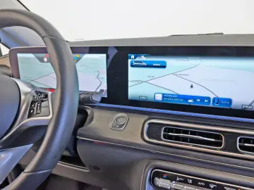 MERCEDES-BENZ V 300 D 4MATIC  AVANTGARDE   8-SITZE M…