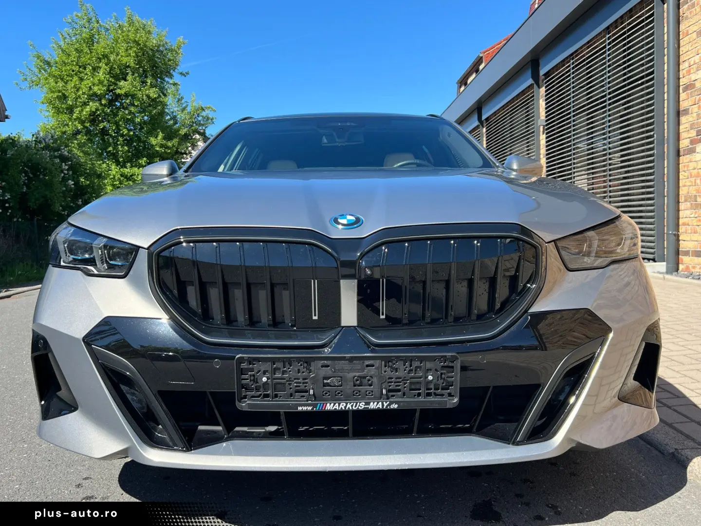 BMW 550e Touring MSport DAP Pano Leder AHK B&W ABA