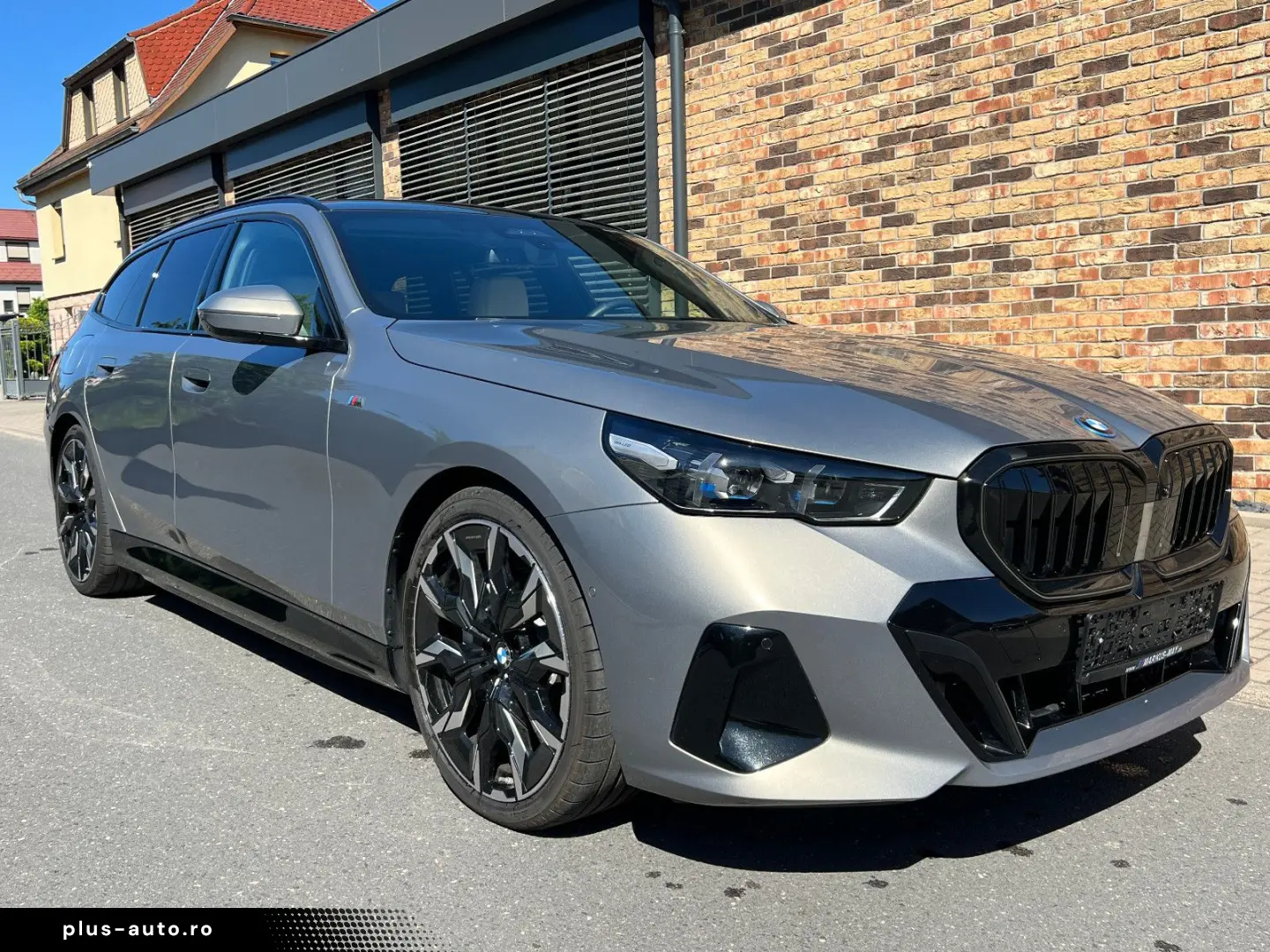 BMW 550e Touring MSport DAP Pano Leder AHK B&W ABA