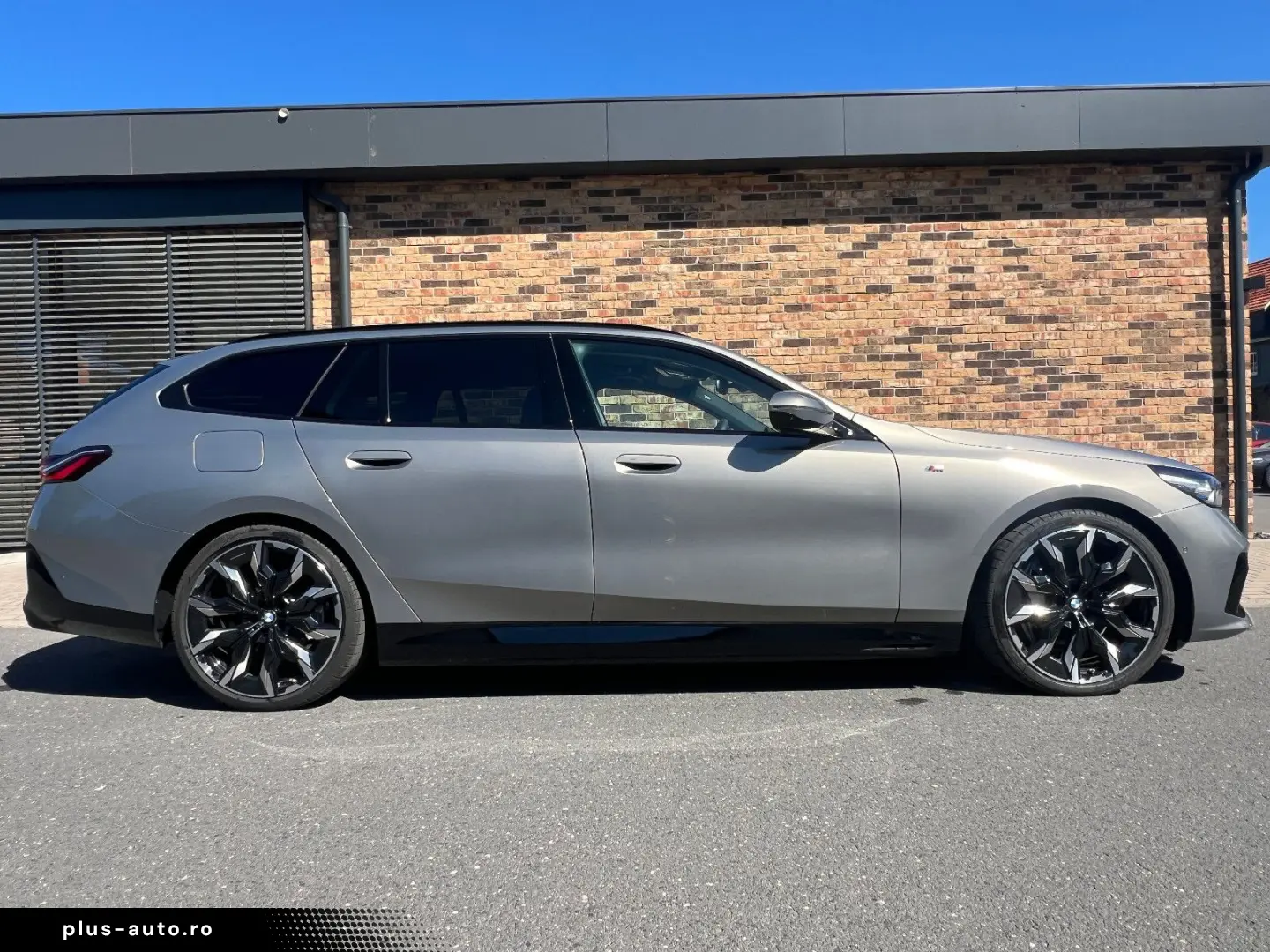BMW 550e Touring MSport DAP Pano Leder AHK B&W ABA