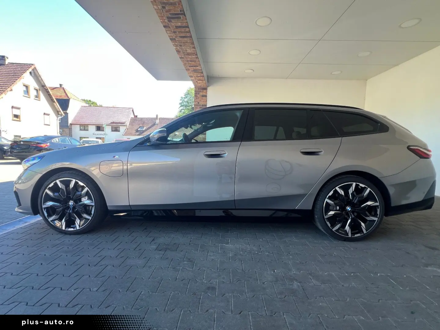 BMW 550e Touring MSport DAP Pano Leder AHK B&W ABA