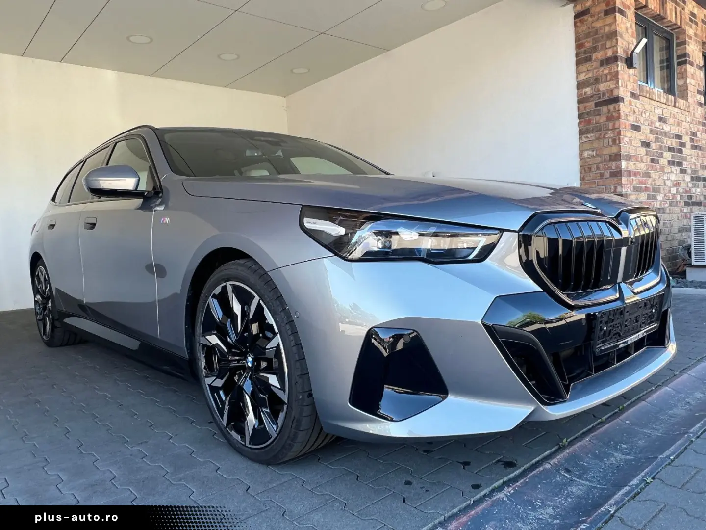 BMW 550e Touring MSport DAP Pano Leder AHK B&W ABA