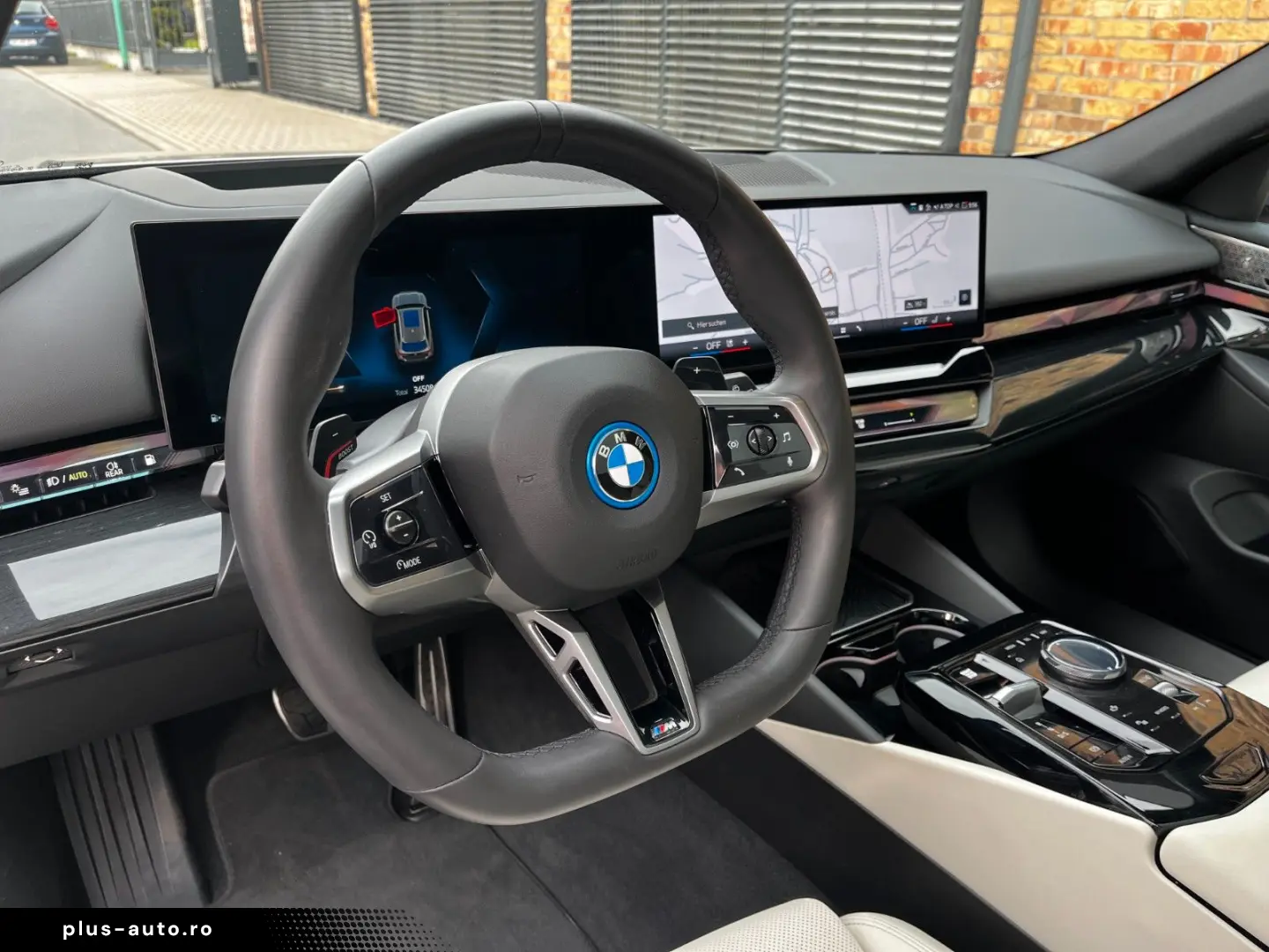BMW 550e Touring MSport DAP Pano Leder AHK B&W ABA