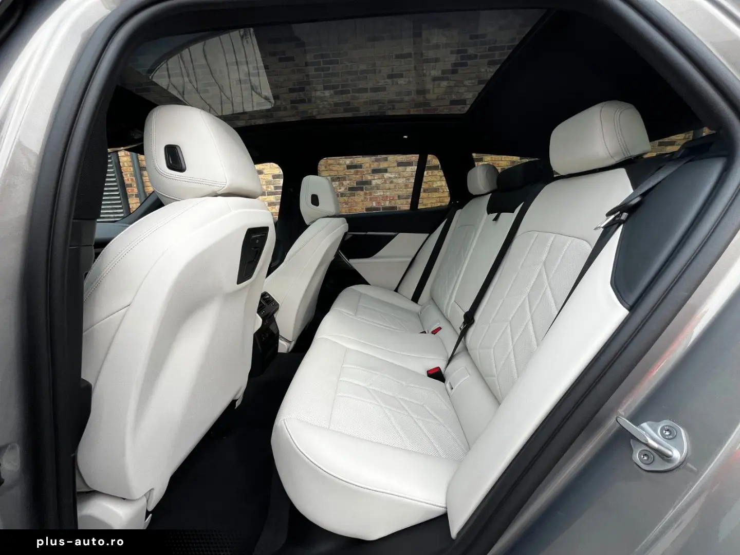 BMW 550e Touring MSport DAP Pano Leder AHK B&W ABA