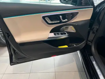 MERCEDES-BENZ E 300 de 4Matic AMG Line Premium Pano …