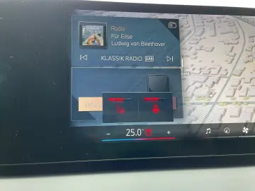 BMW X3 20d xDrive MSportPro AHK Pano Lenkradh DrivAs