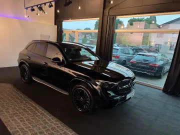 MERCEDES-BENZ GLC 400  4Matic   AMG   BURMESTER  PAN…