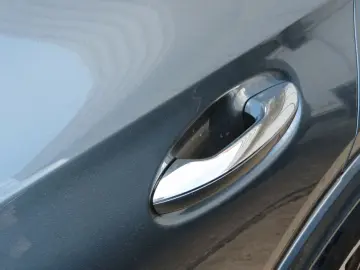 MERCEDES-BENZ GLC300de AMG Hinterachslenkung Airmati…