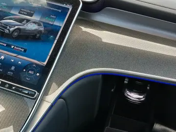 MERCEDES-BENZ GLC300de AMG Hinterachslenkung Airmati…