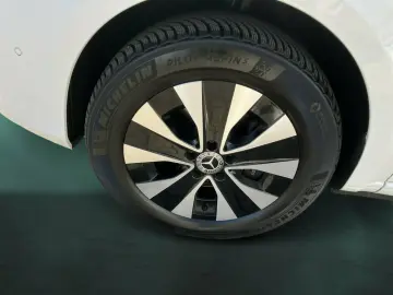 MERCEDES-BENZ V 250 d 4M L 7-SITZ FAHRASS AHK KAMERA…