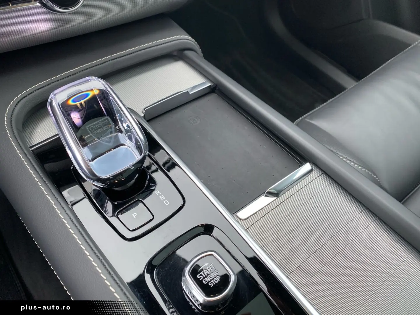 VOLVO XC90 Ultra Dark T8 AWD Recharge Plug-In Hybrid 7