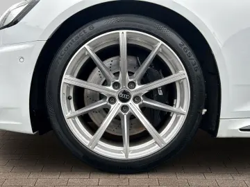 AUDI RS4 Avant LED B&O KAMERA RS-SPORTFAHRWERK