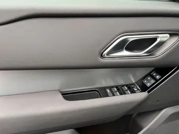 LAND ROVER Range Rover Velar P400e S