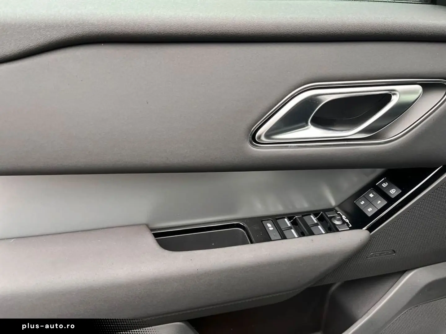 LAND ROVER Range Rover Velar P400e S